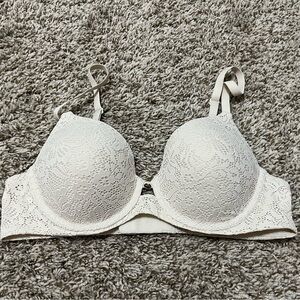 Maidenform Lace Underwire Bra - White